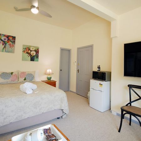 โมเทลริเวอร์วิวบูติค Motel นัมบัคคาเฮดส์ ภายนอก รูปภาพ