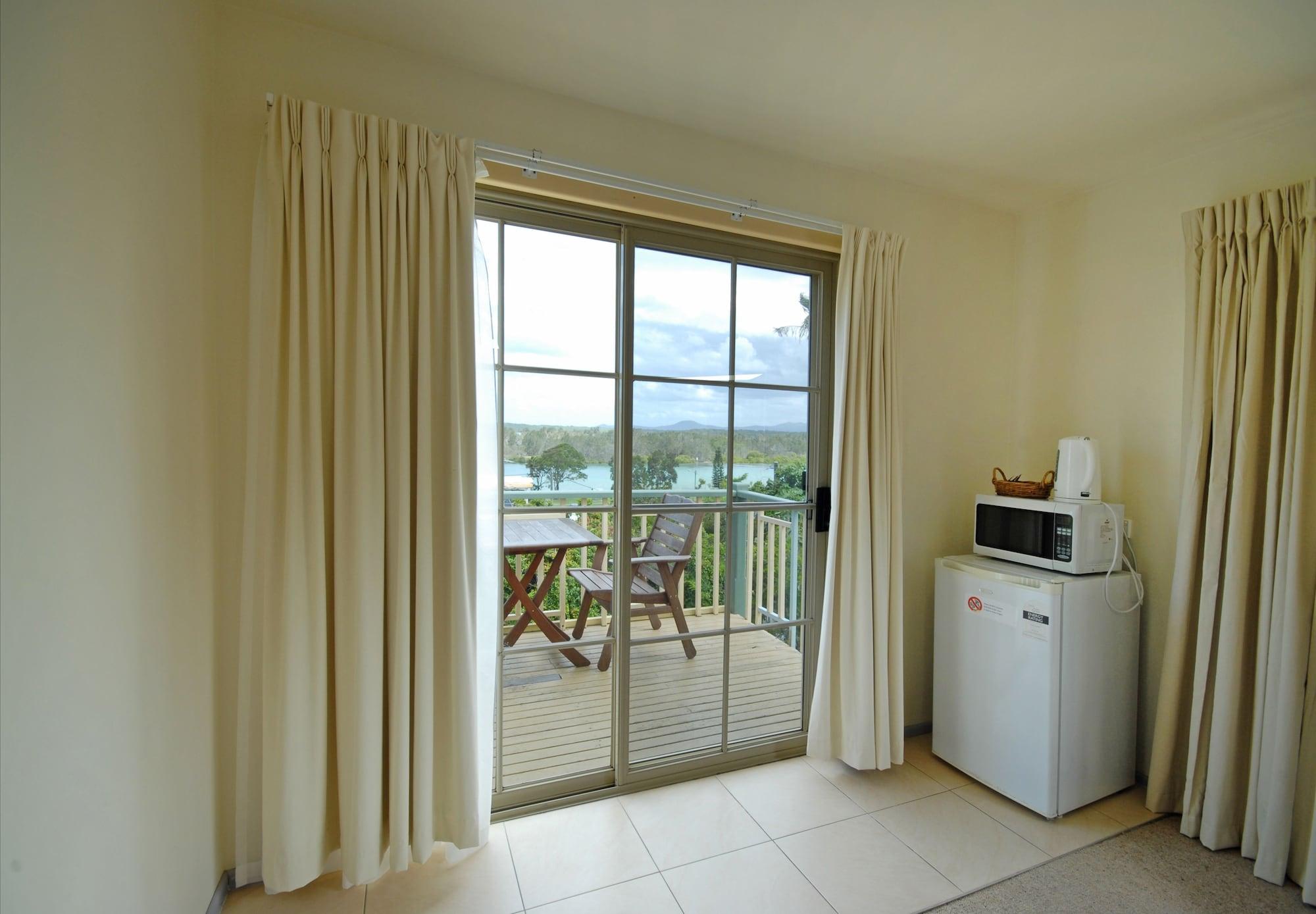 โมเทลริเวอร์วิวบูติค Motel นัมบัคคาเฮดส์ ภายนอก รูปภาพ