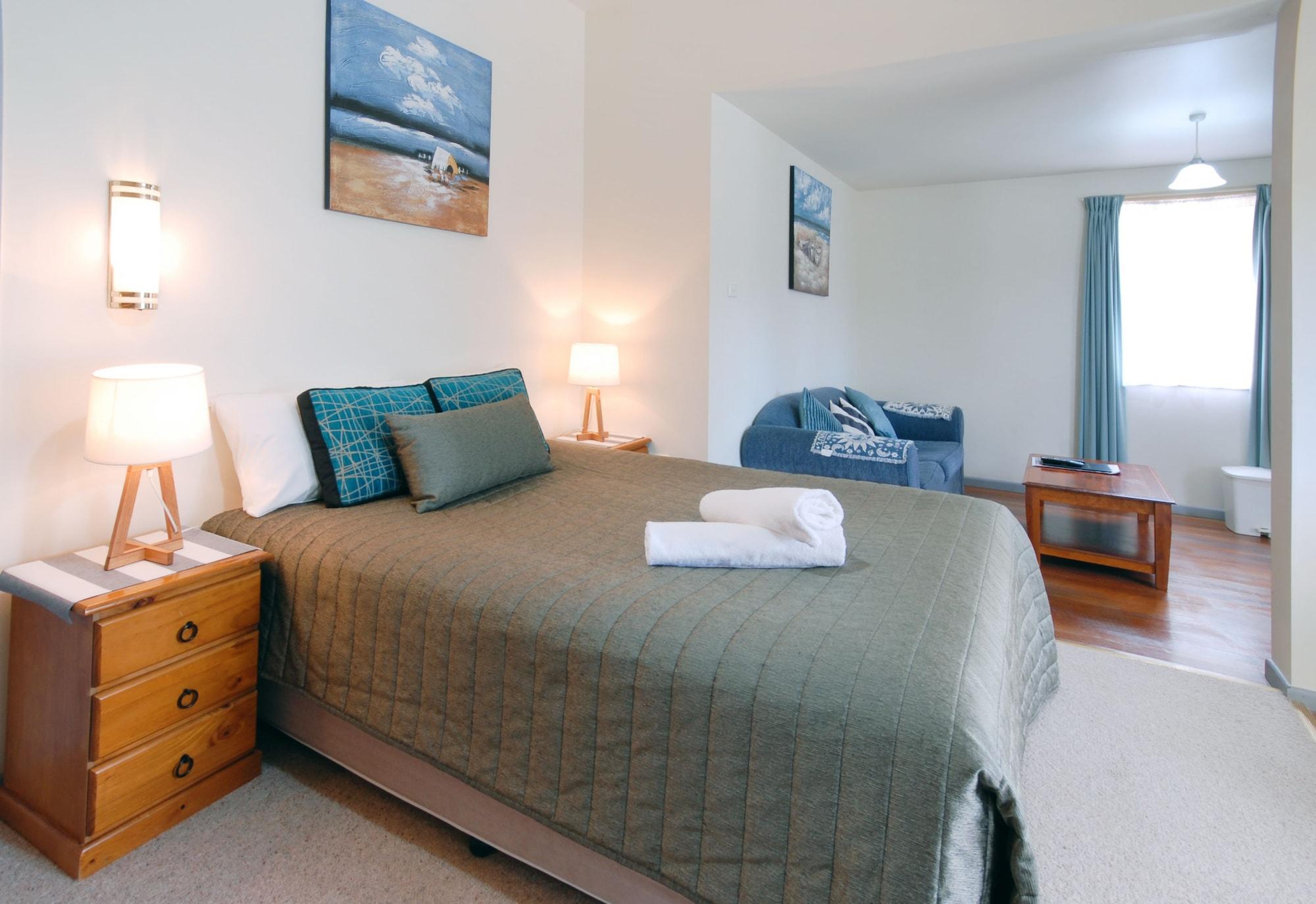 โมเทลริเวอร์วิวบูติค Motel นัมบัคคาเฮดส์ ภายนอก รูปภาพ