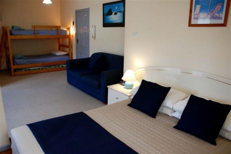 โมเทลริเวอร์วิวบูติค Motel นัมบัคคาเฮดส์ ภายนอก รูปภาพ