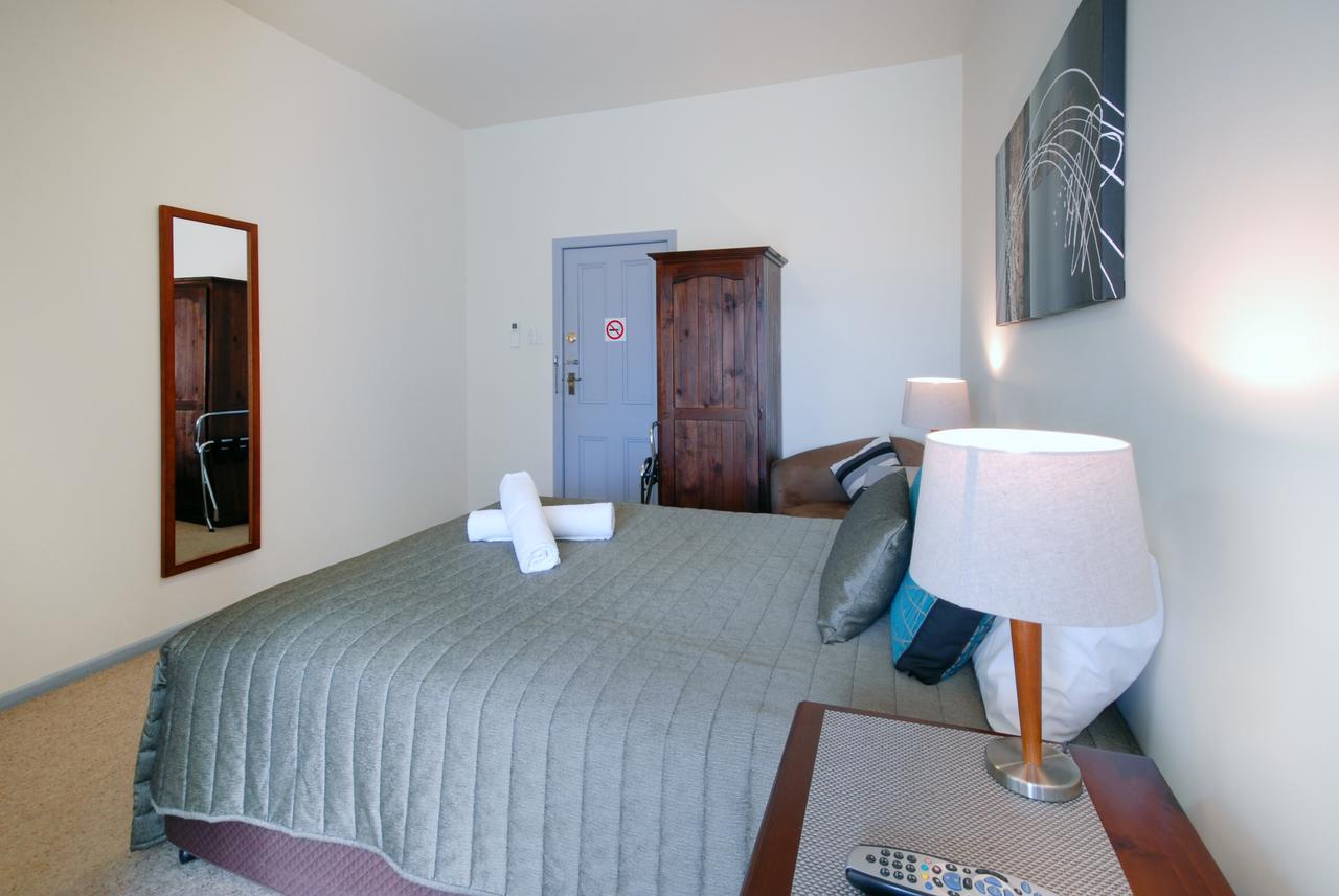 โมเทลริเวอร์วิวบูติค Motel นัมบัคคาเฮดส์ ภายนอก รูปภาพ