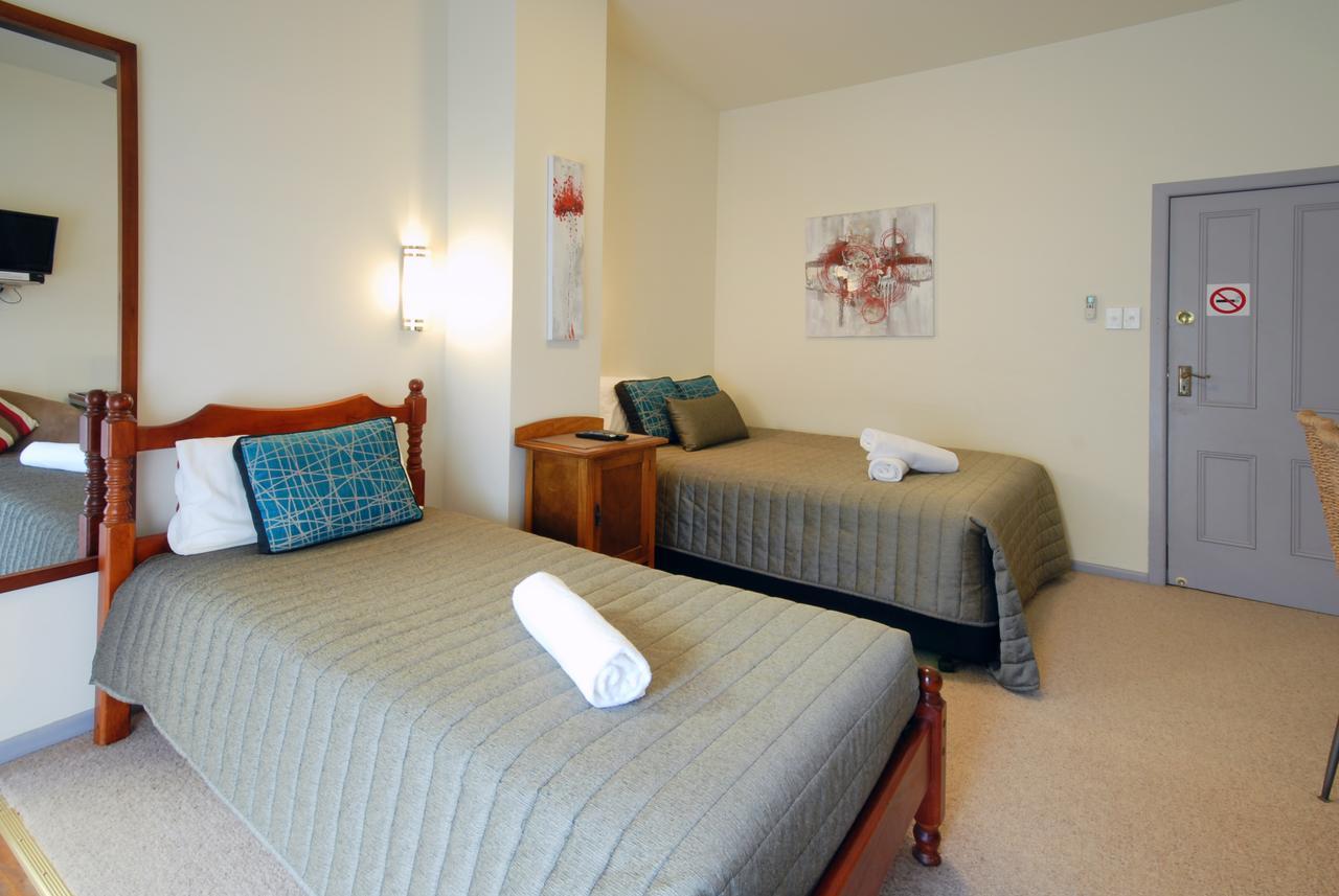 โมเทลริเวอร์วิวบูติค Motel นัมบัคคาเฮดส์ ภายนอก รูปภาพ